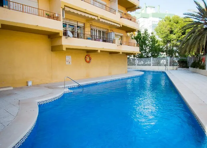 Holidays2Torremolinos Roquedal