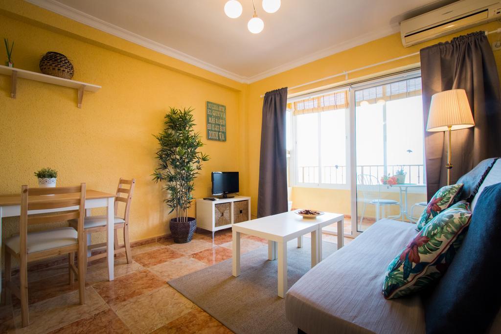 Holidays2torremolinos Roquedal